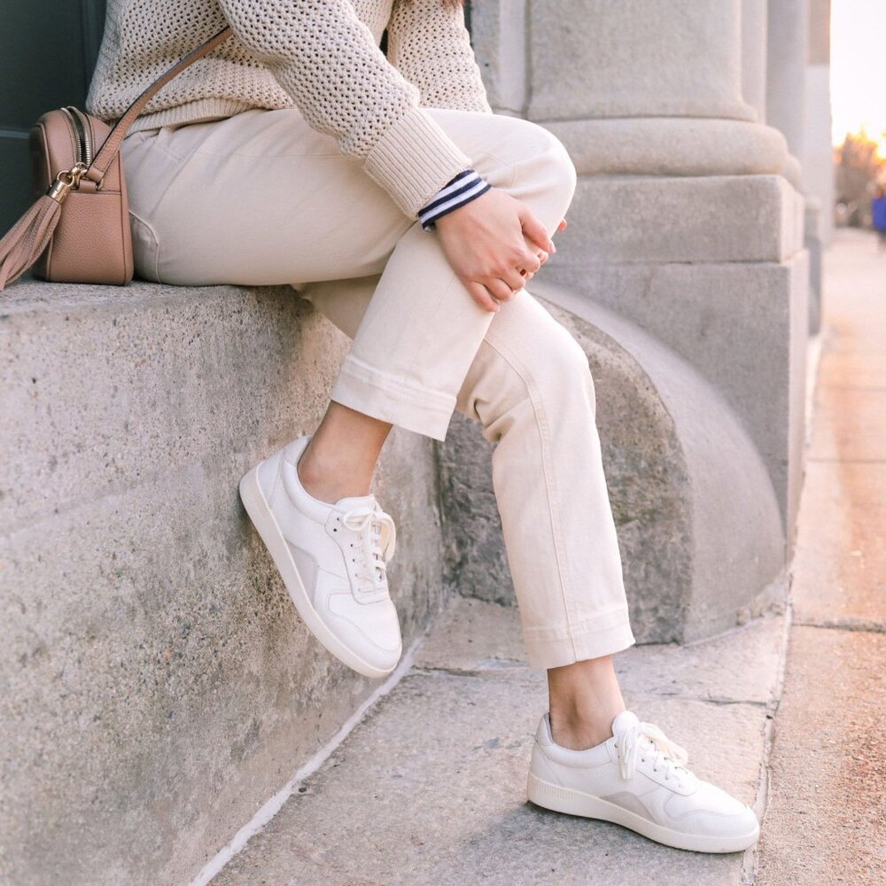 Everlane ReLeather Court Sneakers Ivory Light Gray Women 8 Men 6 NWT